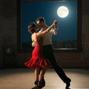 Мы танцуем с тобой танго