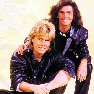 Реактивный лайнер (EuroDisco Mix, перевод оригинала: неизвестный автор)