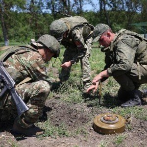 Минное поле  (сл.Олег Крыжановский)