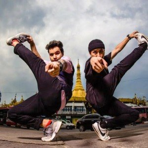 Уличные баттлы...