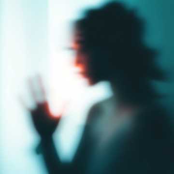 Flicker in the Grain. 2