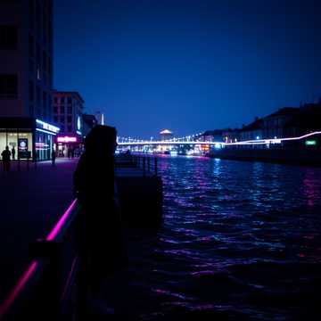 Девушка,Из !!Японии