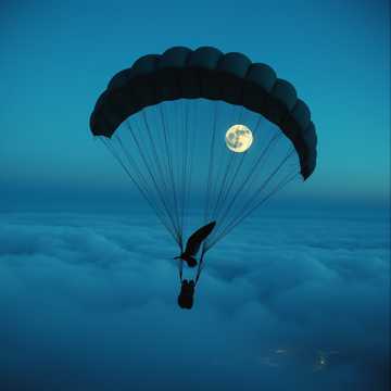 Парашют в облаках