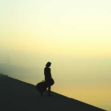 Позвони мне!