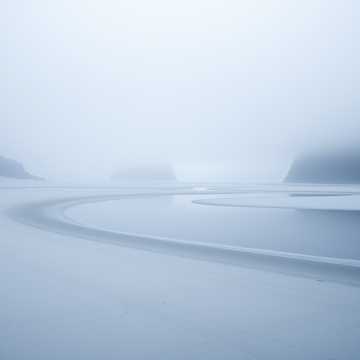 Претендуя на связь